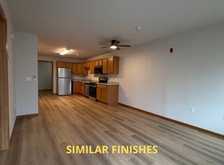 6604 Elmwood Ave #109, Middleton, WI 53562