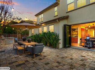 92 Oak Grove Dr, Novato, CA 94949