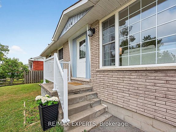 3rd image of 3114 Poplar Rd