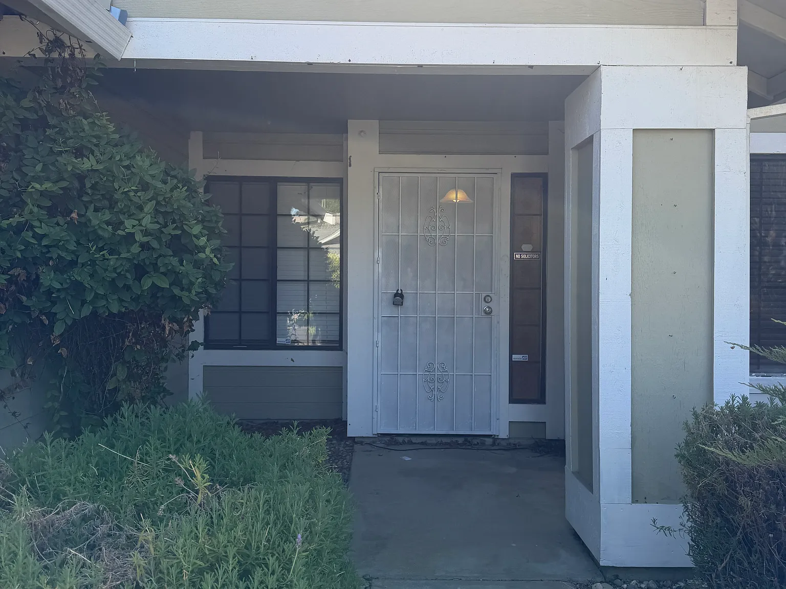 4 bed, 1792 sqft, $2,900 — Photo 2