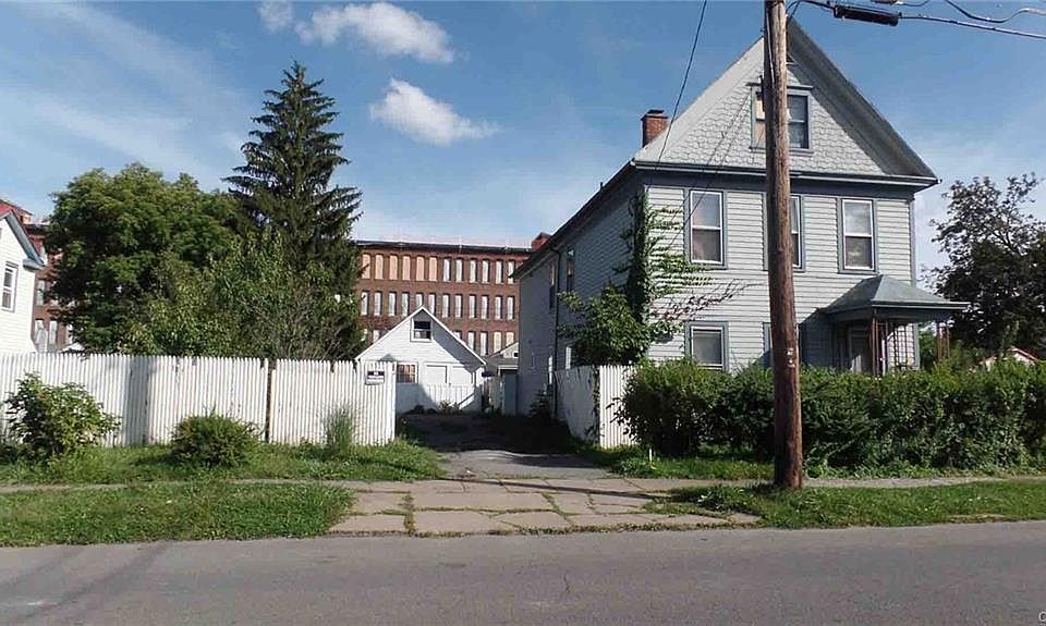 933 Schuyler St Utica NY Zillow