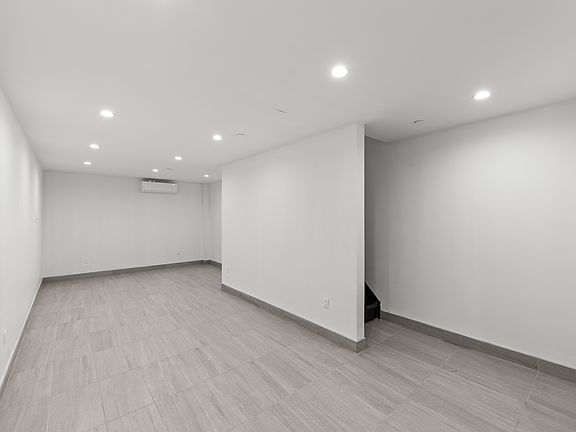 4th image of 1709 Park Pl #1F