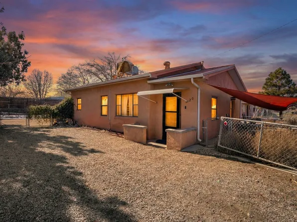 220 San Andres Ave NW, Albuquerque, NM 87107