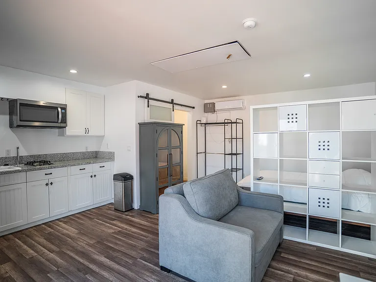 2021 Euclid Ave #1-A — Photo 2