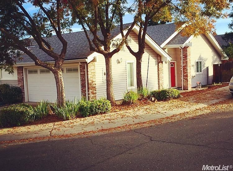 2nd image of 1179 Meadow Gate Dr