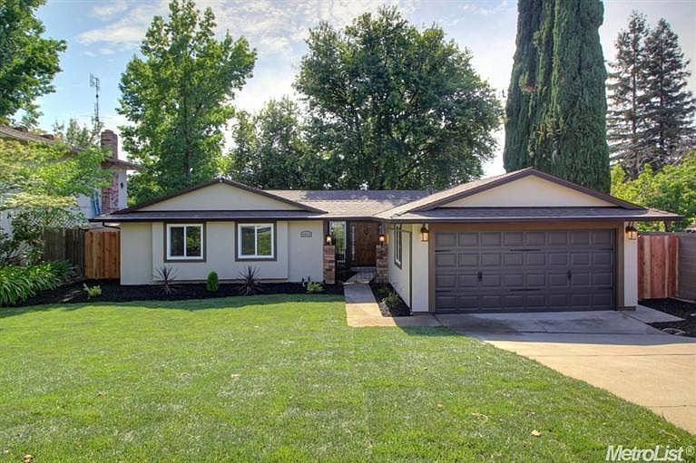 1st image of 4849 Papaya Dr