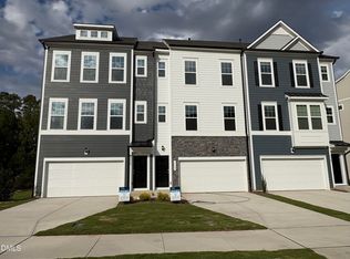 5962 Dunzo Dr, Raleigh, NC 27617