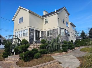 296 Milburn Ave, Baldwin, NY 11510