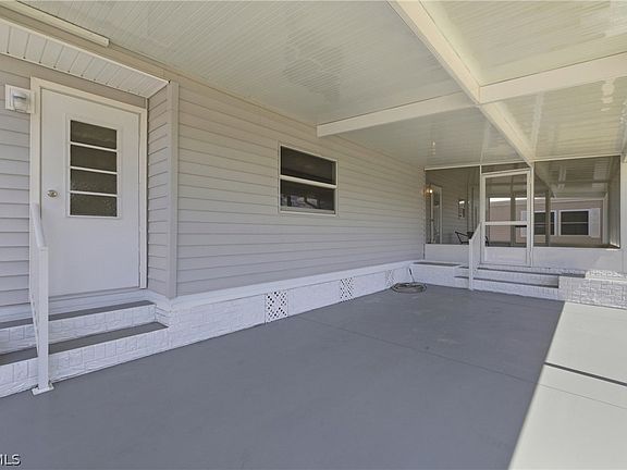 4th image of 312 Nicklaus Blvd