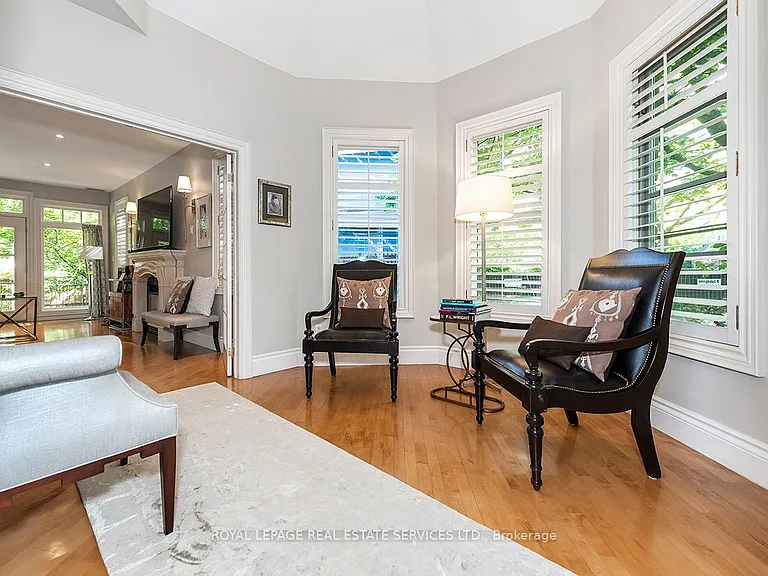 52 Herne Hl — Photo 4