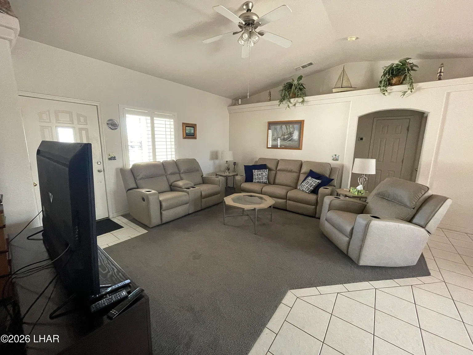 3 bed, 2.0 bath, 1509 sqft, $1,850 — Photo 2