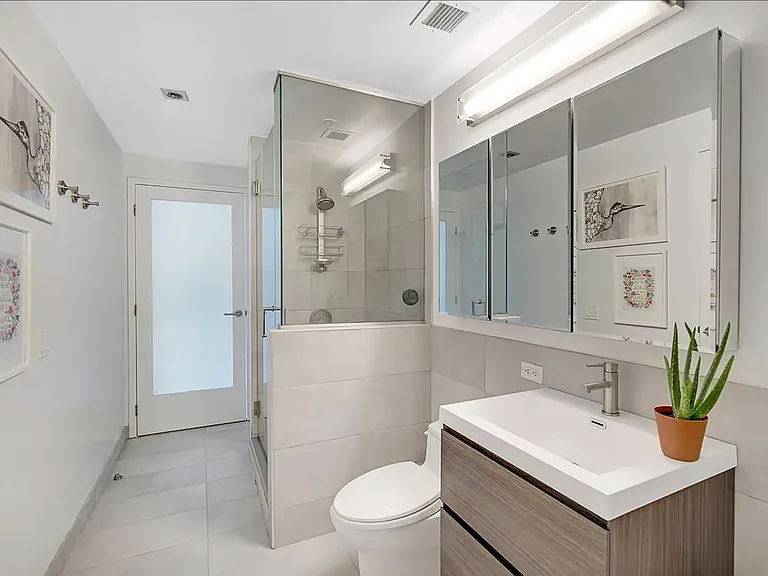 206 Front St #5B — Photo 6