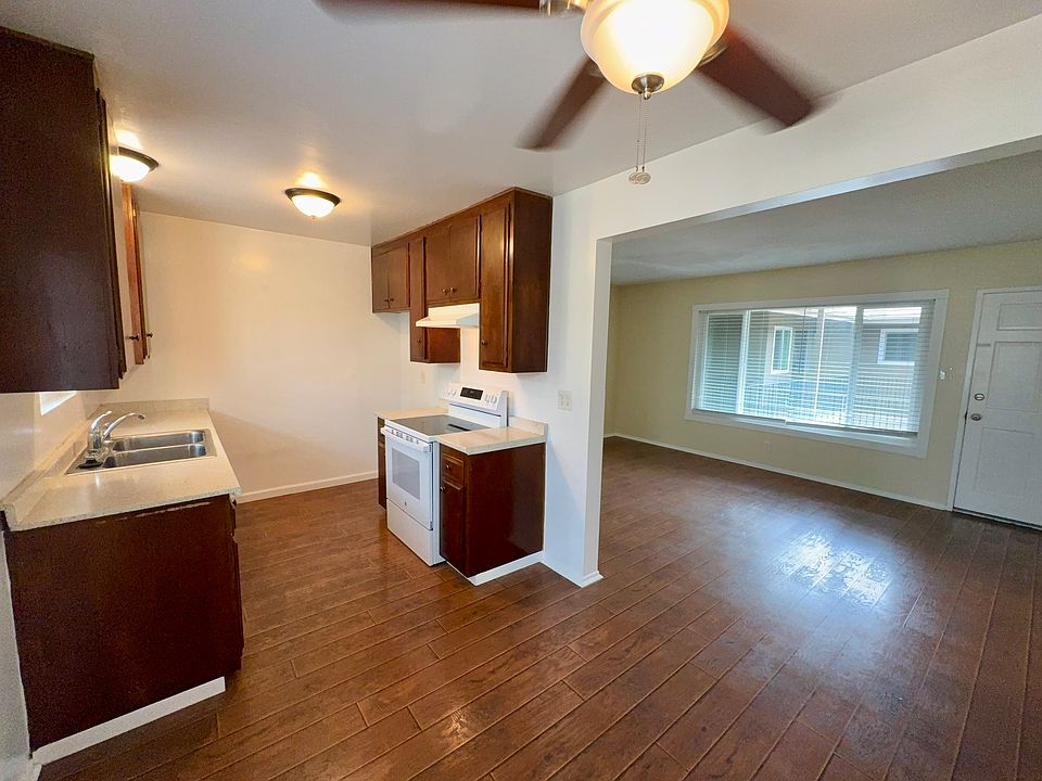 1st image of 2444 E 5th St APT 14
