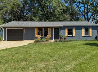 1926 Maple Ln, Lawrence, KS 66046