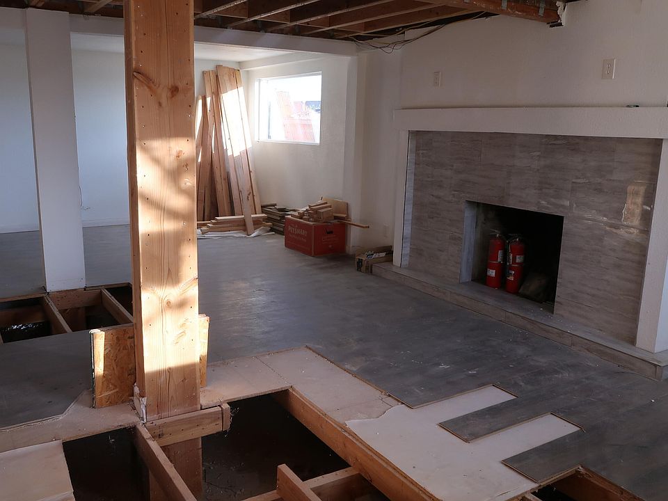 2nd image of 211 N 96TH Street