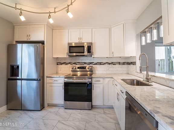 5th image of 3109 CORAL REEF Drive