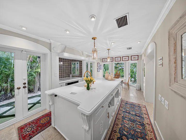 714 S Atlantic Dr — Photo 16