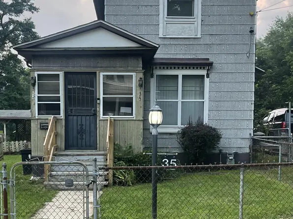 35 Hubbard St, Battle Creek, MI 49037