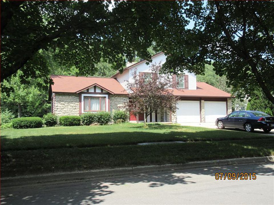 1st image of 2309 Parkwood Dr
