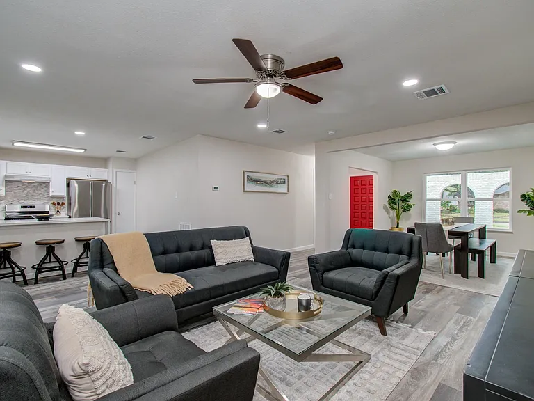 9406 Autauga St — Photo 11