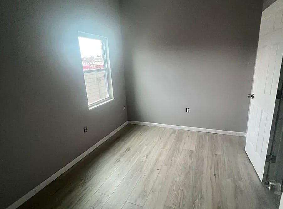 2nd image of 16 Martin Luther King Jr Blvd Floor 1