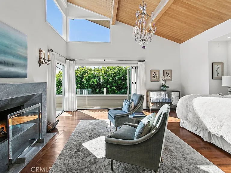 1010 Emerald Bay — Photo 27