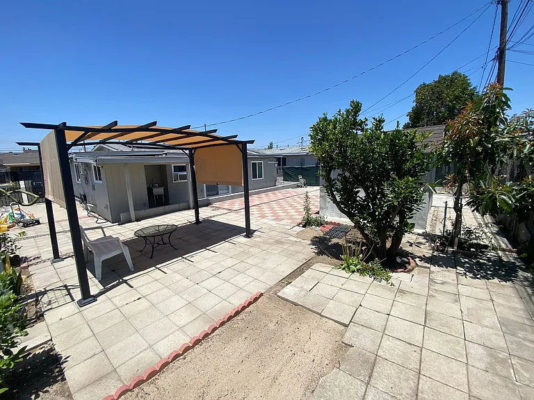 15522 Claretta Ave — Photo 32