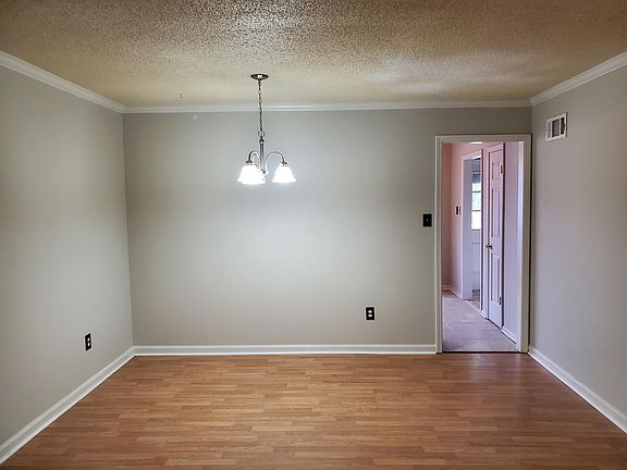3rd image of 3709 Deer Forest Dr