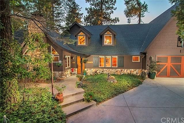1st image of 770 Crest Estates Dr