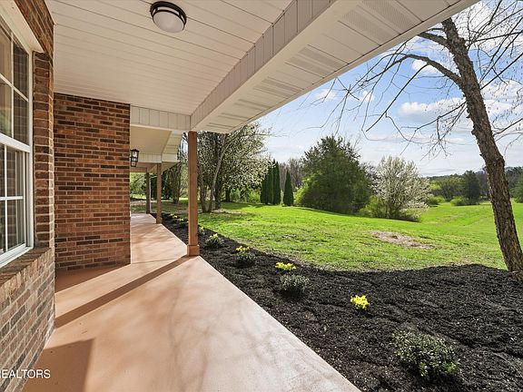 5th image of 1533 Haley Lynn Rd