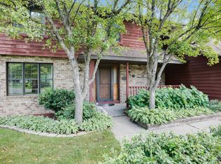 908 Ferndale St S, Maplewood, MN 55119