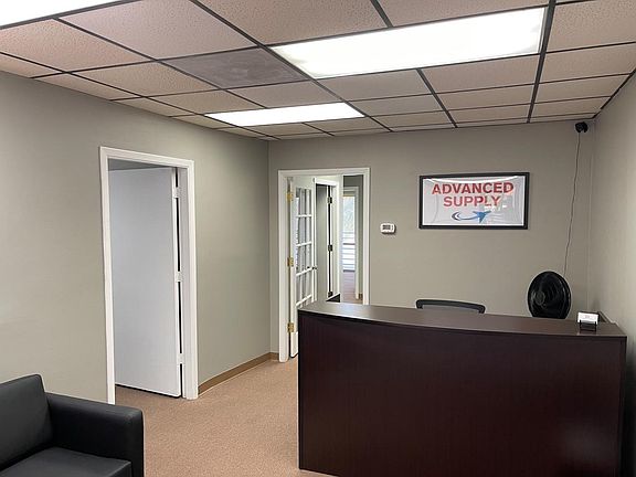 4th image of 3102 W Waters Ave #200