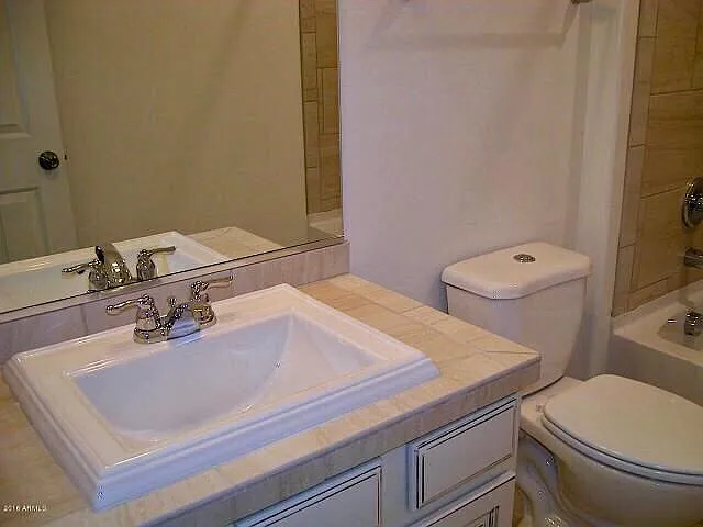 1726 W Lacewood Pl — Photo 7