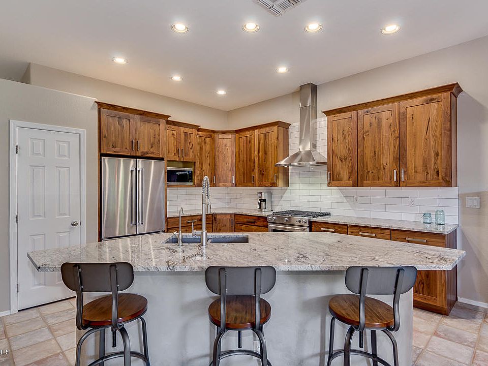 1st image of 8027 W Yukon Dr