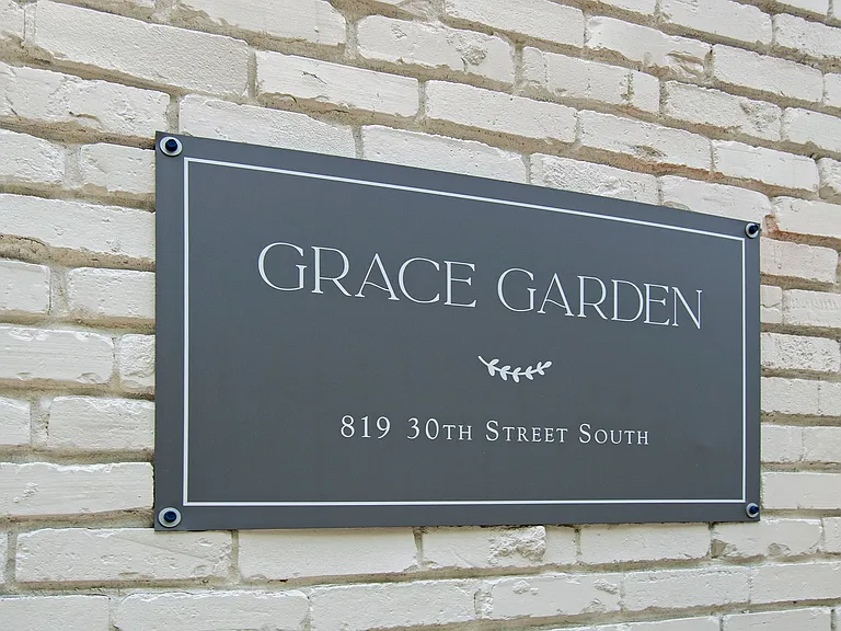 Grace Garden — Photo 1