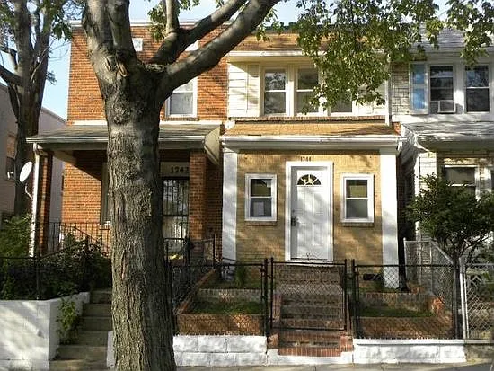 1744 L St NE photo 1
