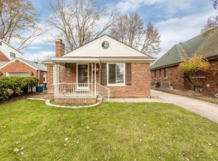 21829 Englehardt St, Saint Clair Shores, MI