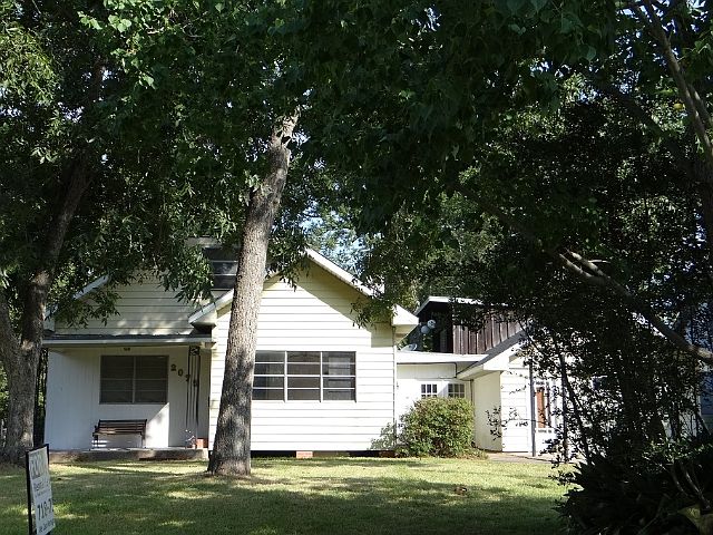 1st image of 2075 Kingsley Dr