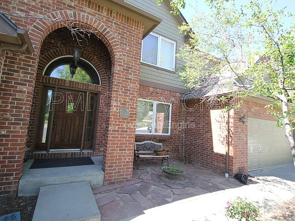 4th image of 7489 Bur Oak Pl