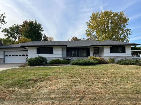 614 11th St S, Benson, MN 56215