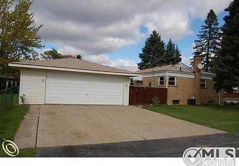 190 N. Cass Lake Rd 058 (Small).