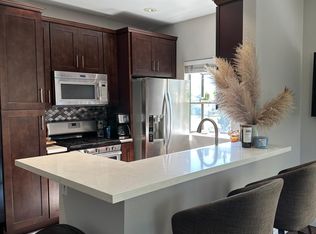 128 Maegan Pl APT 5, Thousand Oaks, CA 91362
