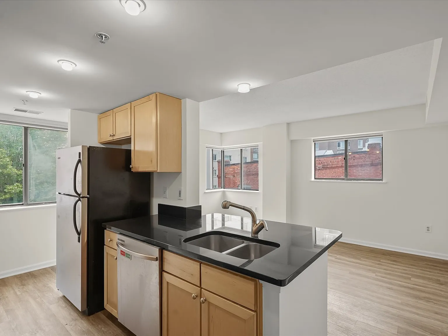 1 bed, 643 sqft, $2,600 — Photo 4