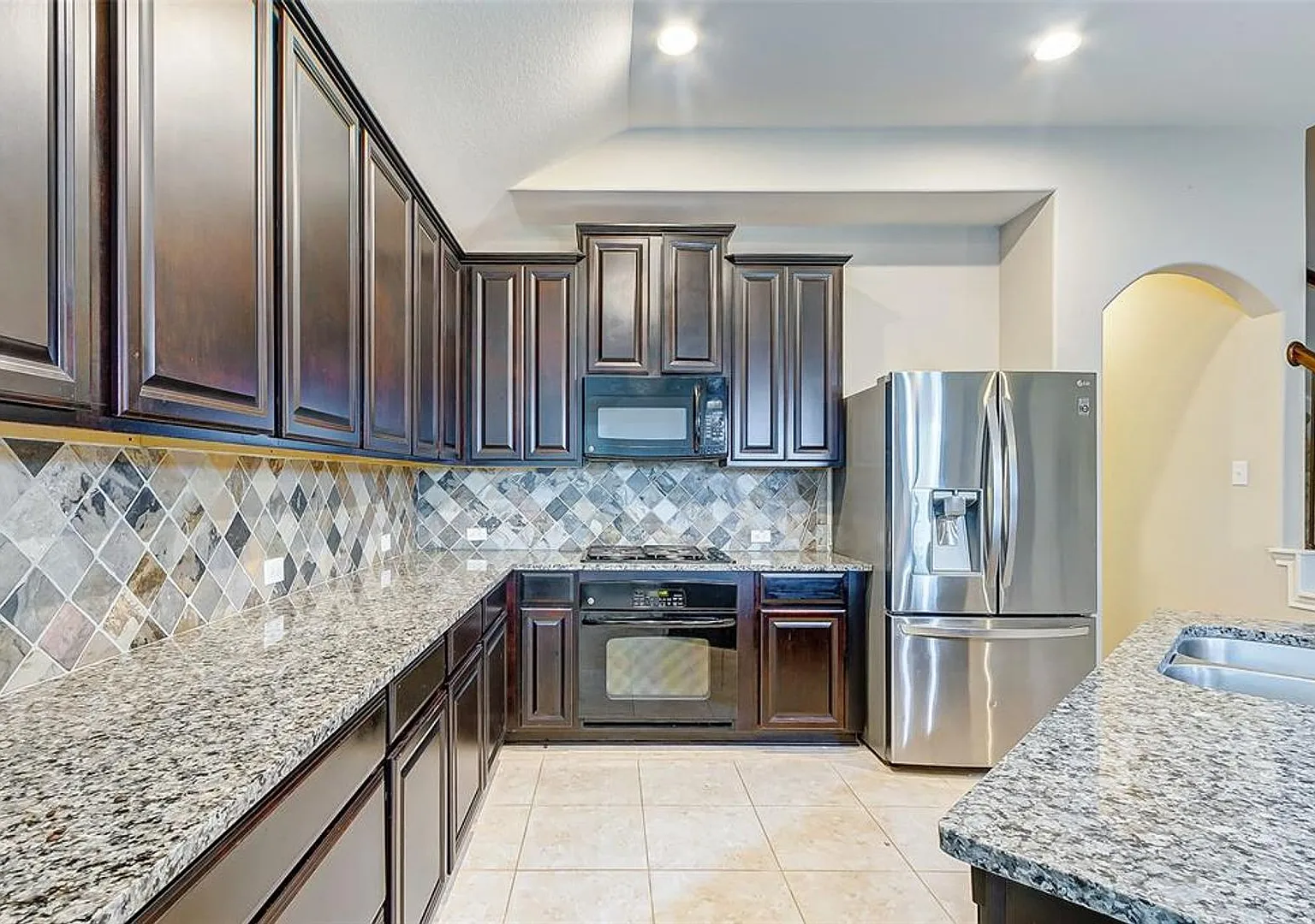 Beautiful Katy Home in a Desirable Fort Bend County Location — Photo 3
