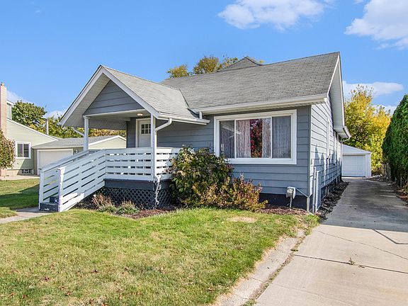 2nd image of 30216 Groveland St