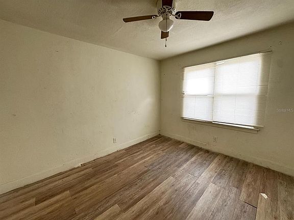 5th image of 930 18th St #A