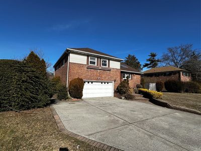 827 Eastfield Road, Westbury, NY, 11590