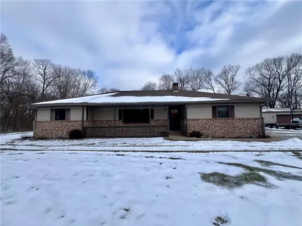 722 County Road 650 E, Toledo, IL 62468