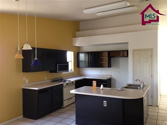2nd image of 212 Avenida Mirador