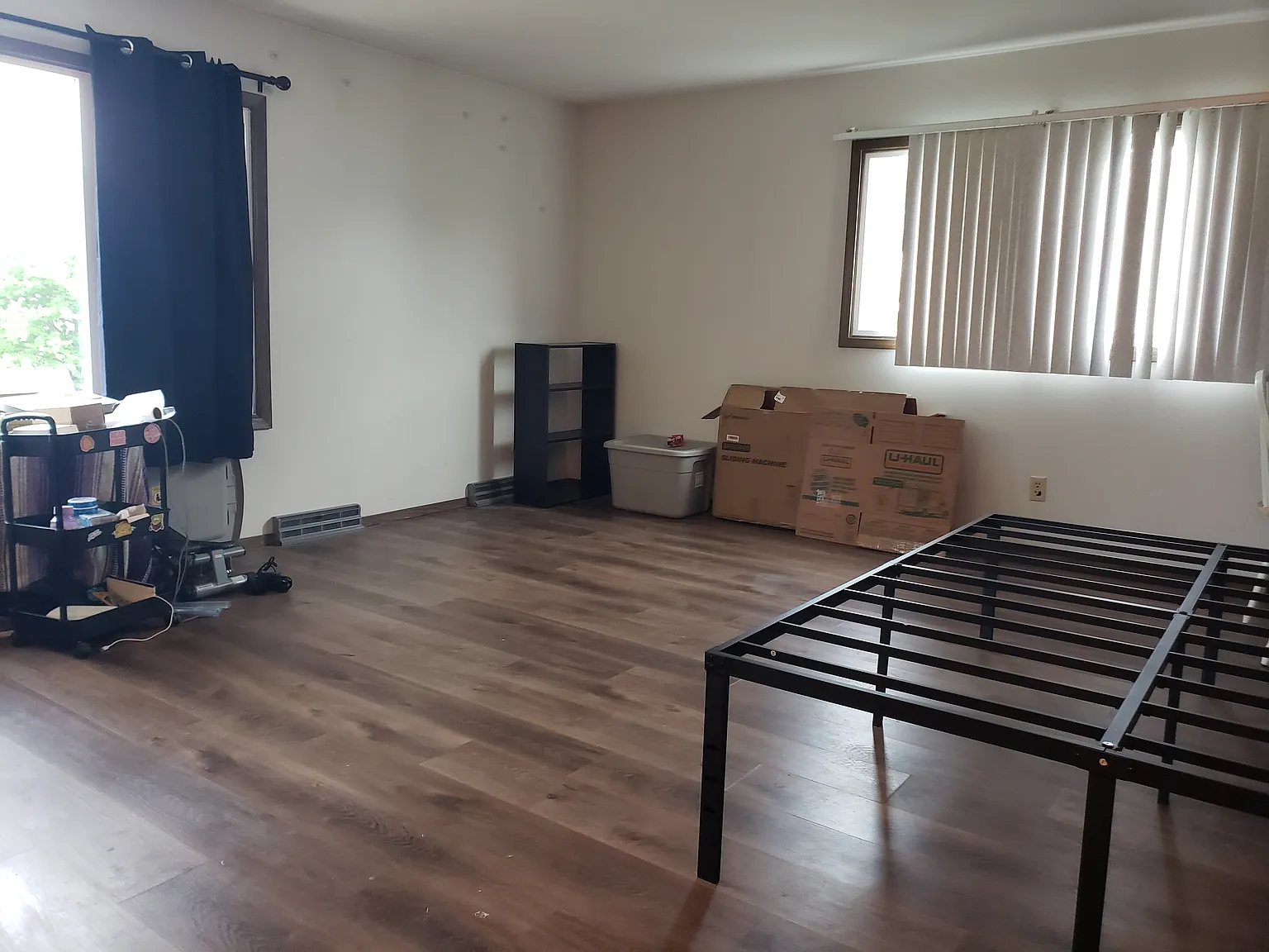 1 bed, 700 sqft, $1,045 — Photo 3
